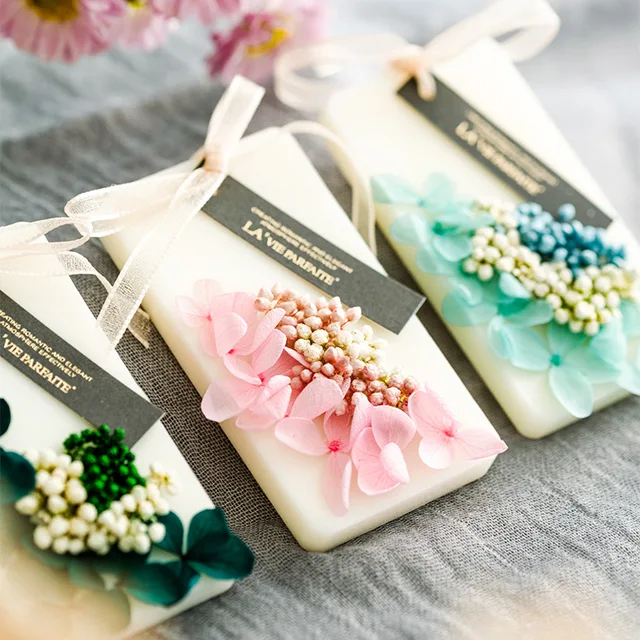 Illatos Viasz Olvasztja A Szójaviasz Kézzel Készített Gyertya Szekrény Hálószobát Friss Illatú Tabletta Szárított Virág Medál Készítése