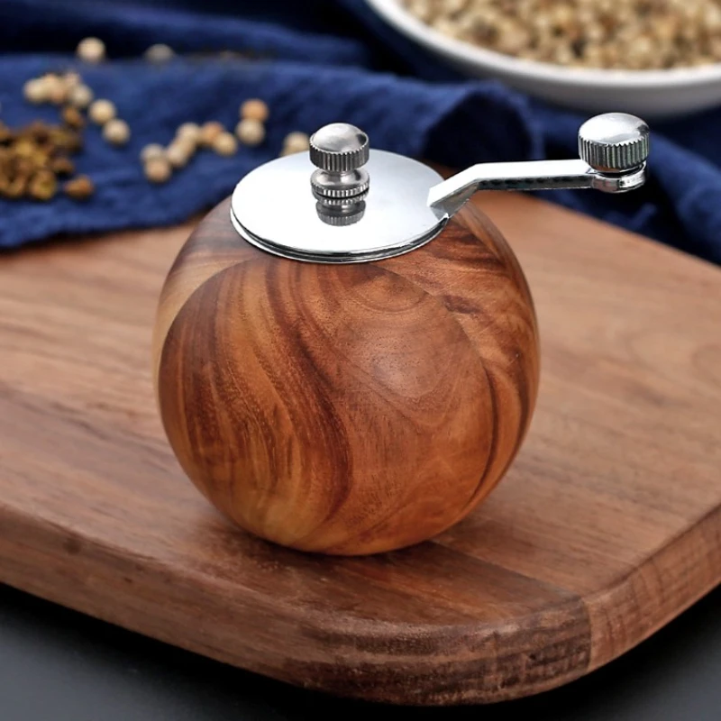 MillFreshlyGroundPepperToolWoodinessSeaSaltGrindingBottle