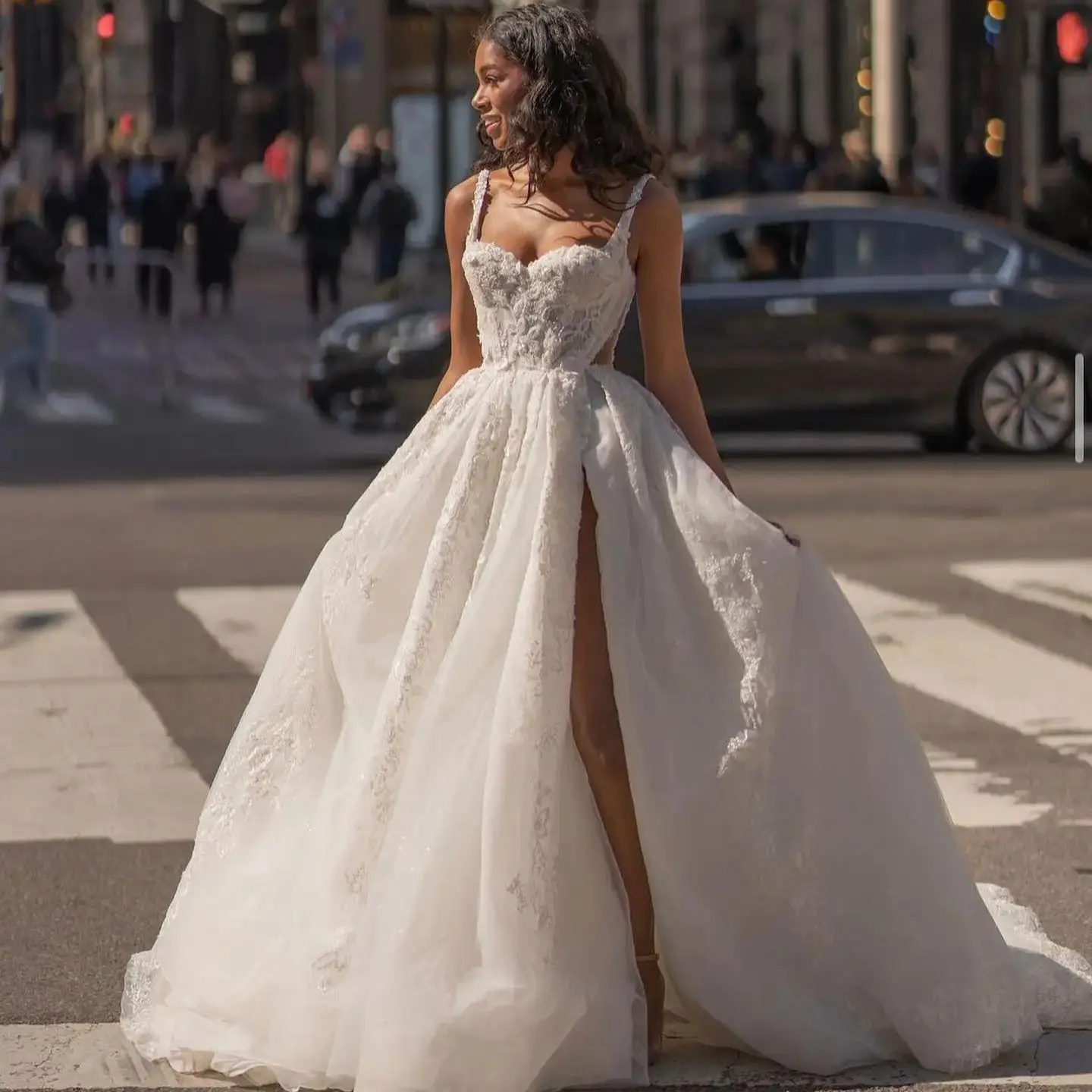 

Gorgeous A Line Wedding Dresses Charming Sweetheart Lace Bridal Gowns Sexy Sleeveless Sweep Train Female Vestidos De Mariee