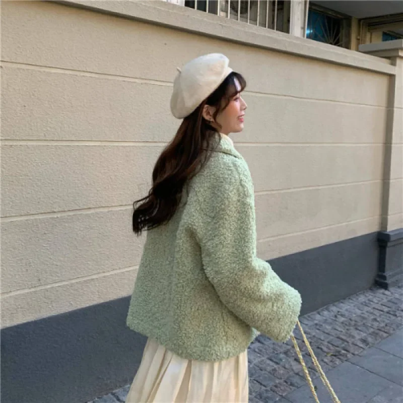 Plus Size Women's Thickened Warmth-Locked Lamb Velvet Jacket Autumn Winter Loose Cute Anti-Aging Fleece-Lined Sweatshirt Trendy - Image 3