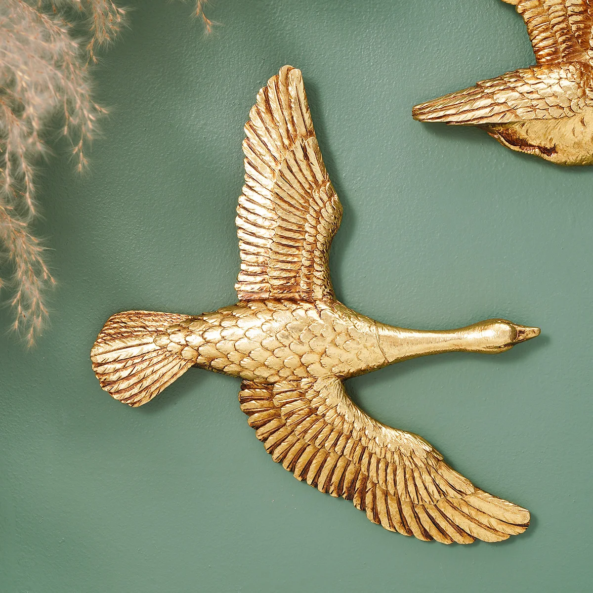 1PC, a home wall decoration in the shape of a wild goose spreading its wings, made of golden and white resin material