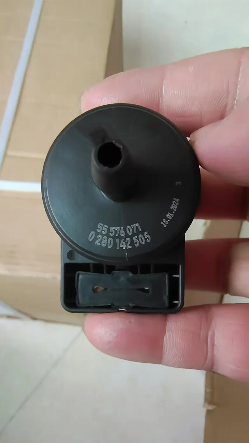 Vapor Canister Purge Solenoid Valve 55576071 0280142504 0280142505 for Buick-Encore Chevrolet-Cruze Trax-Vauxhall-Opel 1.4 Turbo