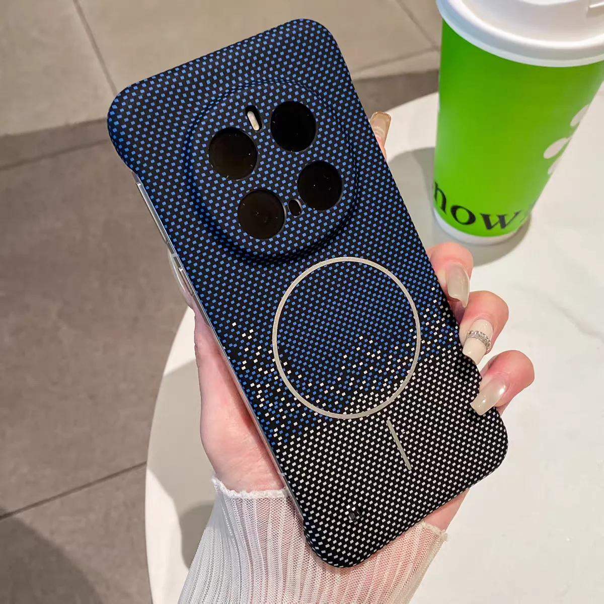 Frameless Kevlar Carbon Fiber Pattern Magnetic Case with Magsafe Wireless Charging Compatibility