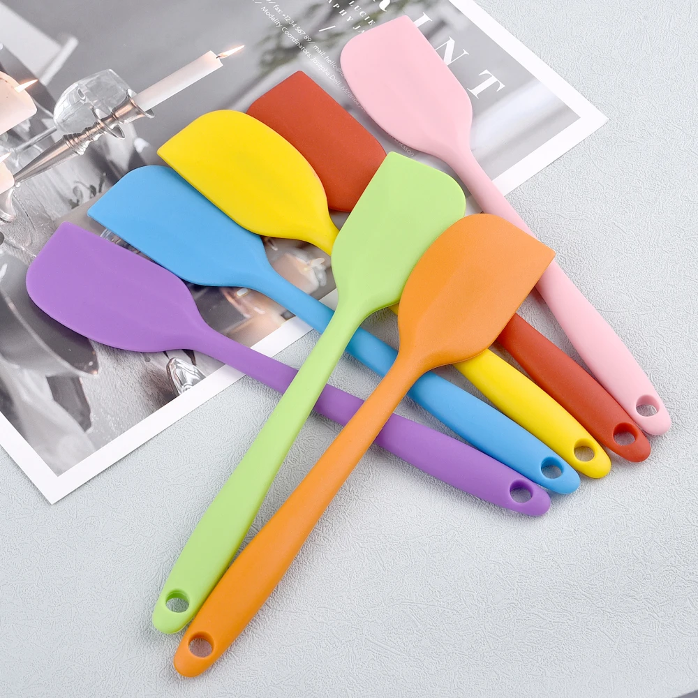 Description Picture 6 of itemUniversal Handle Silicone Spoon Scraper Spatula Candle Making Supplies Scented Candle Making Tool Wax Melting Material Kit