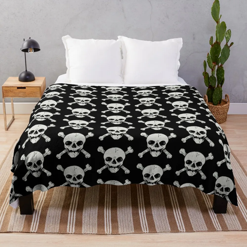SKULL AND CROSSBONES GOTH HORROR Throw Blanket Hairy Blanket Luxury