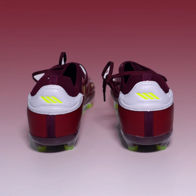 H-8523 جودة عالية رجالي عدم الانزلاق أحذية كرة الق...