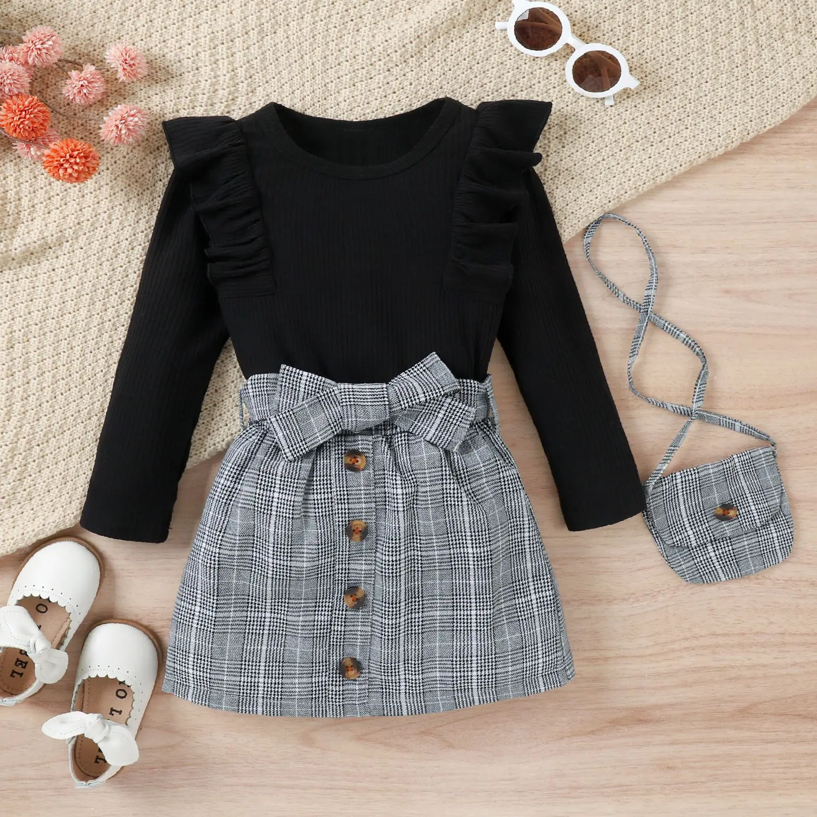 

Children's Sets and Girls' Suits Long Sleeve Black and White Pit Top Plaid Skirt Two-piece Set Baby Girl Clothes Skirt Sets