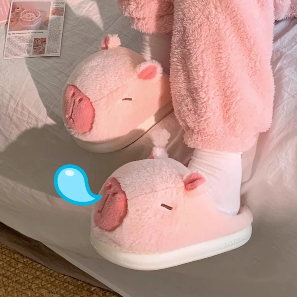 Couple Cute Kapybara Design Slippers Women Winter Casual Soft Heel Slippers Platform Fur Warm Indoor Comfortable Home Slippers — view 3