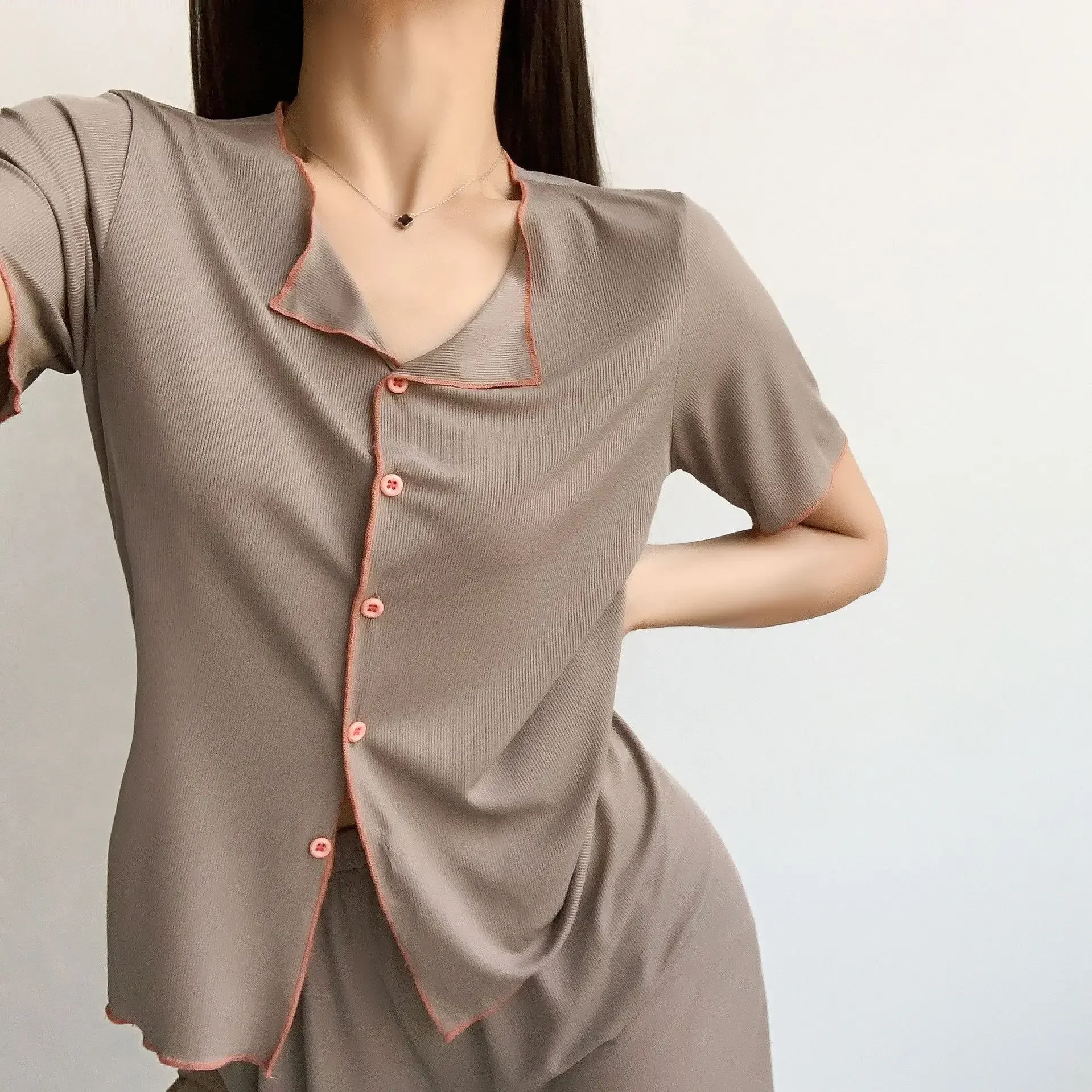 Ice Silk Pajamas Women's Suit Summer Lapel Cardigan Short Sleeve Thin Section Loose Sexy Pajamas For Women Large Size Homewear