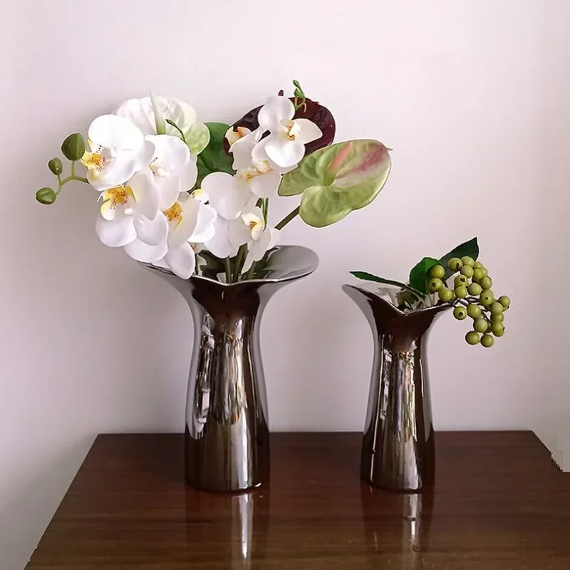 

Luxury Ceramic Silver Plant Vase Electroplating Floral Living Room Flower Arrangement Hotel Art Pot Decoration Home Accessories