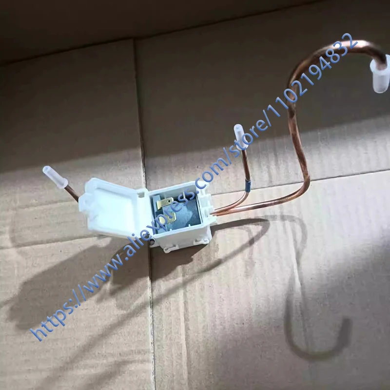 

12V on-board refrigerator solenoid valve SANHUA KMV432 BDF-D11102-843