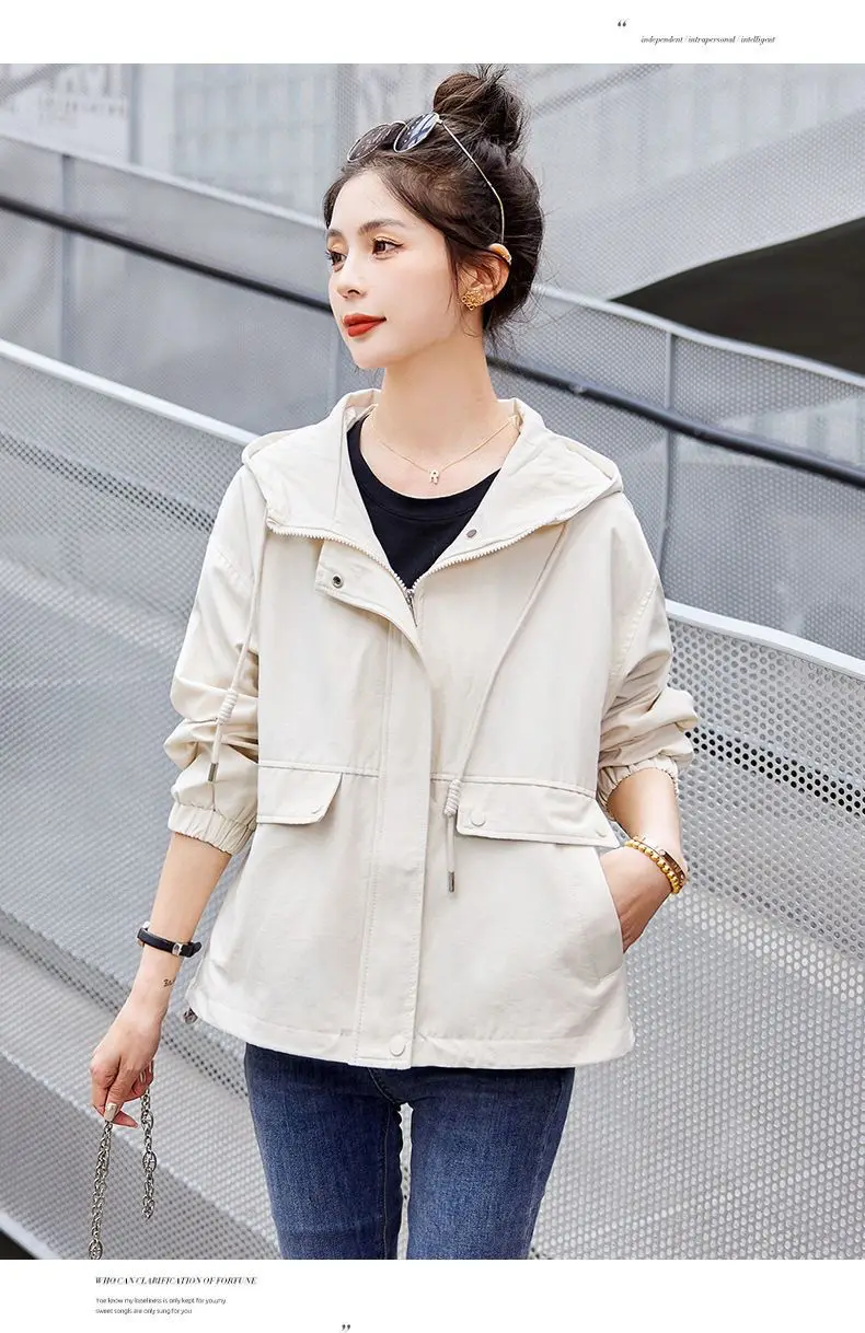 

Small Casual Short Coat Female Spring 2024 New Fashion Trend Western Style Tooling Loose Joker Jacket Hooded Top