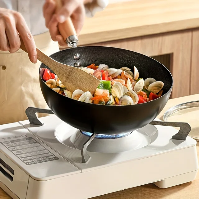 Mini Non-Stick Frying Pan 4