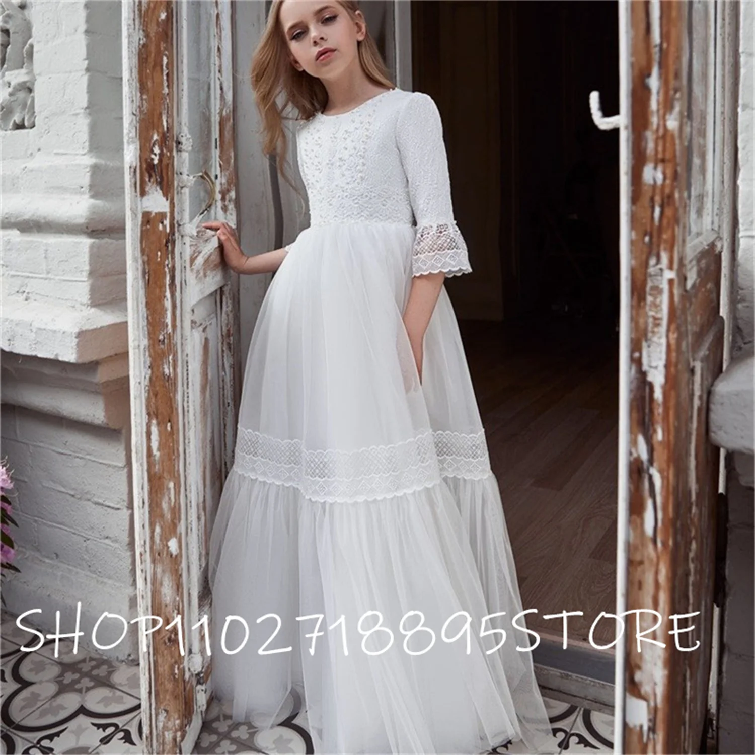 

Bohemian Flower Girl Dresses For Wedding Lace Appliques A Line Kids Pageant Gowns Half Long Sleeves First Communion Dress