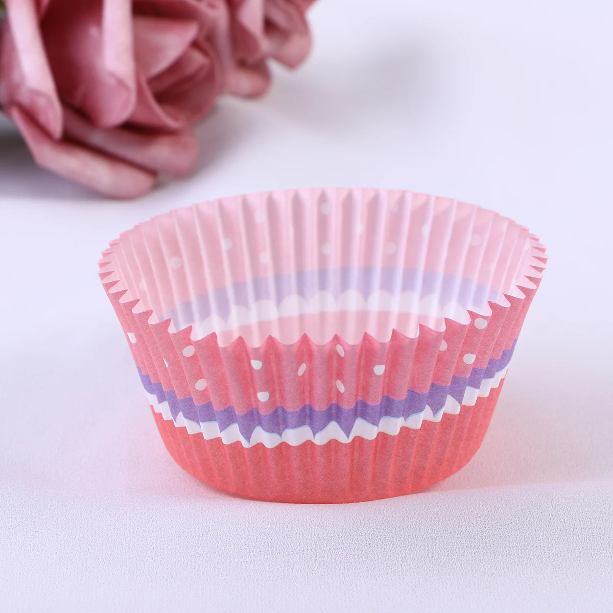 

100 Pcs Paper Baking Cups Cupcake Wrappers Liners Muffin Cases Cake Cup Party Favors (Red)
