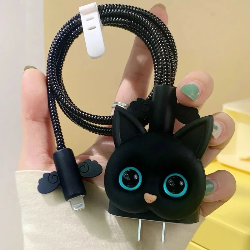 Cute Cartoon Cat Charging Head Cover Protettiva Per Apple Iphone Charger 18W 20W Power Adapter Protector Cable Winder Kit