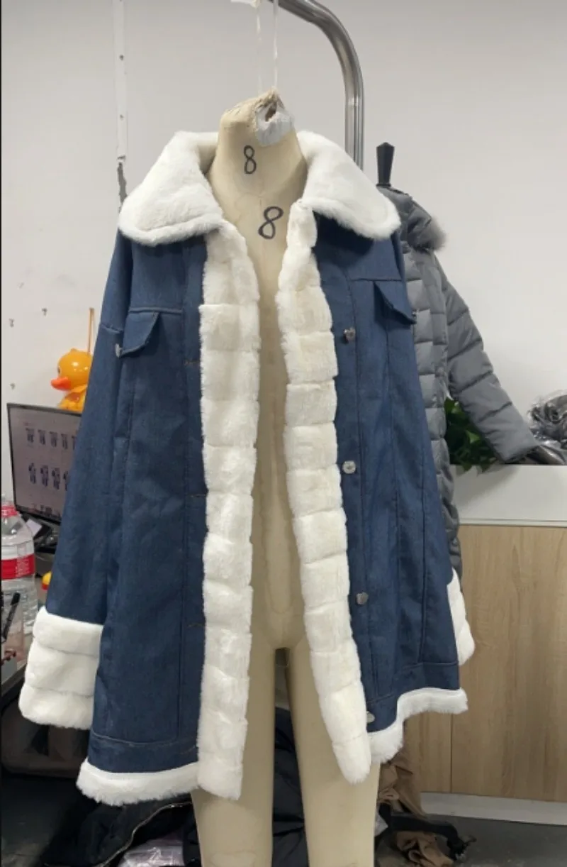 2023 Women Winter Faux Fur Hooded Coat Ladies Warm Thicken Demin Button Jacket Outwear Casual Fashion Women Overcoat