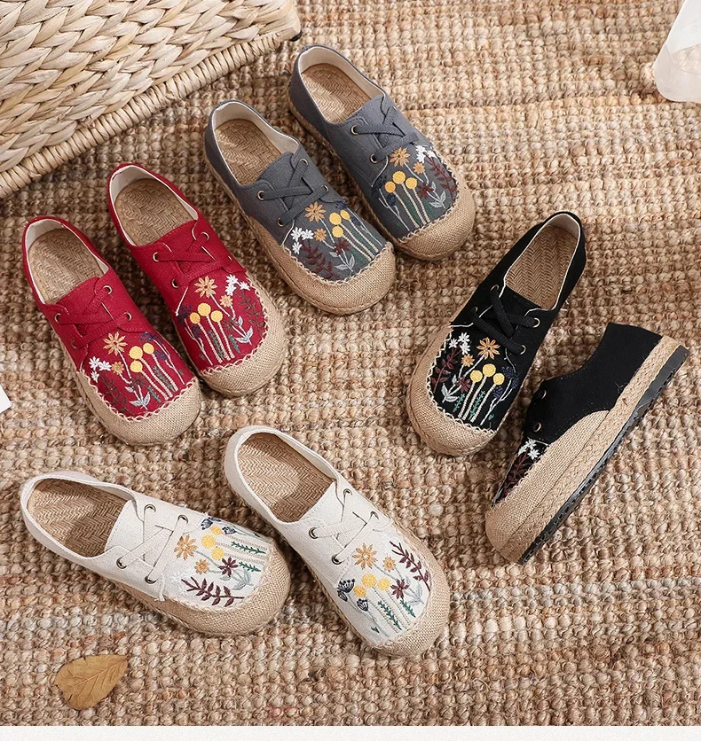 Women's Summer New Breathable Comfortable Casual Shoes Soft Soled One Step Women Loafers Lightweight Fashion Able Flat Shoes