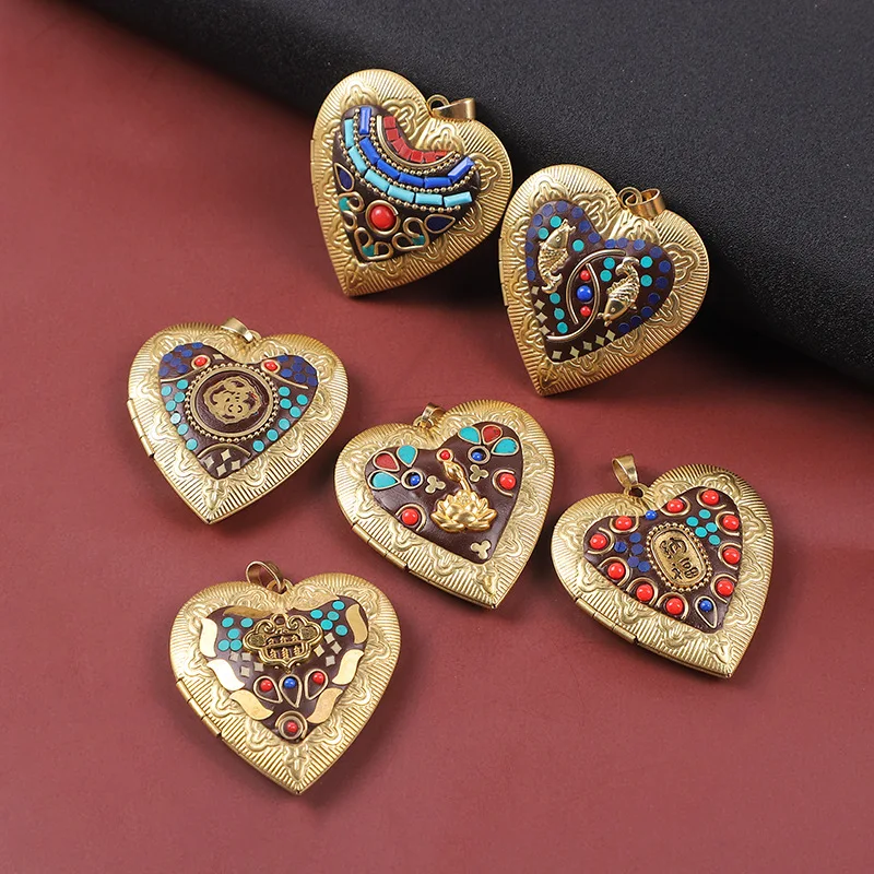 Unique Carved Design Metal Brass Heart-shaped Photo Frame Locket ...