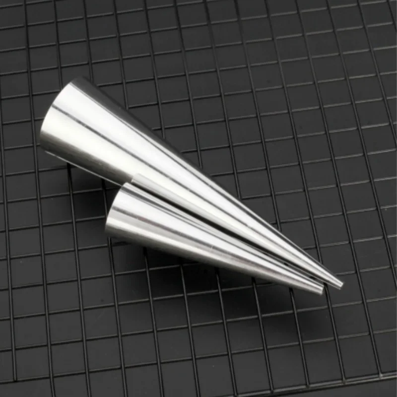 6Pcs Stainless Steel Cone Shape Croissant Denmark Pointed Metal Baking Tools Making Croissant Roll Bread Home Kitchen Supplies