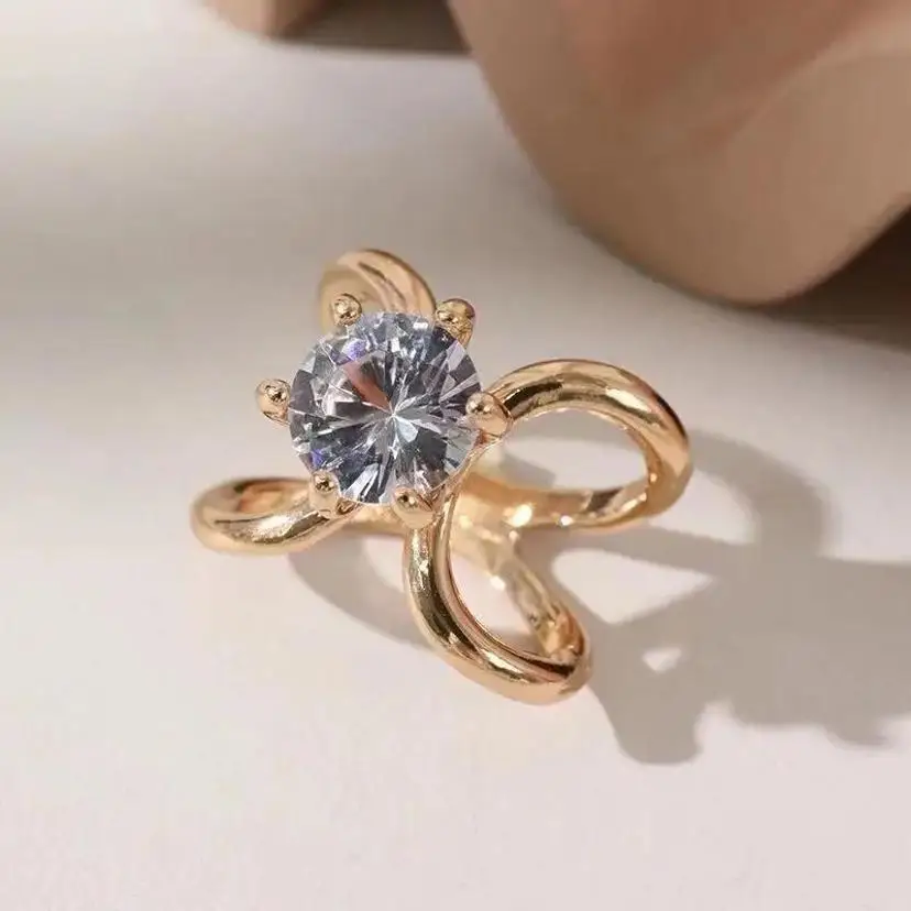 Fashion Diamond Studded Circular Scarf Buckle Versatile Cross Hollow Shawl Decorative Buckle Women's Scarf Knotted Jewelry Ring