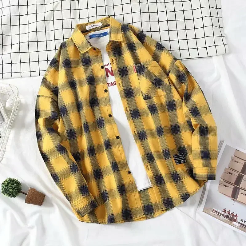 Camisas para hombre Camisa a cuadros de colores amarillos para hombre Camisa a cuadros de diseñador de moda para hombre 2024 Ropa popular coreana con mangas para las redes sociales asiáticas