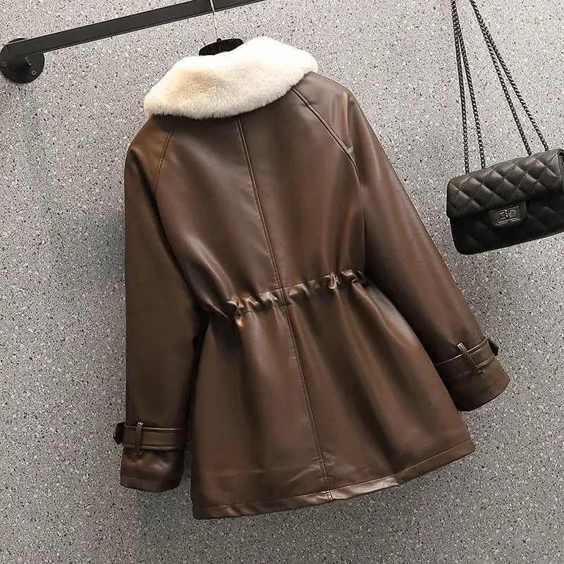 Autumn And Winter Women's New Fleece Comfortable Leather Ladies Temperament Waist Fur One Loose Fashion Warm Leisur Ecoat Tide.