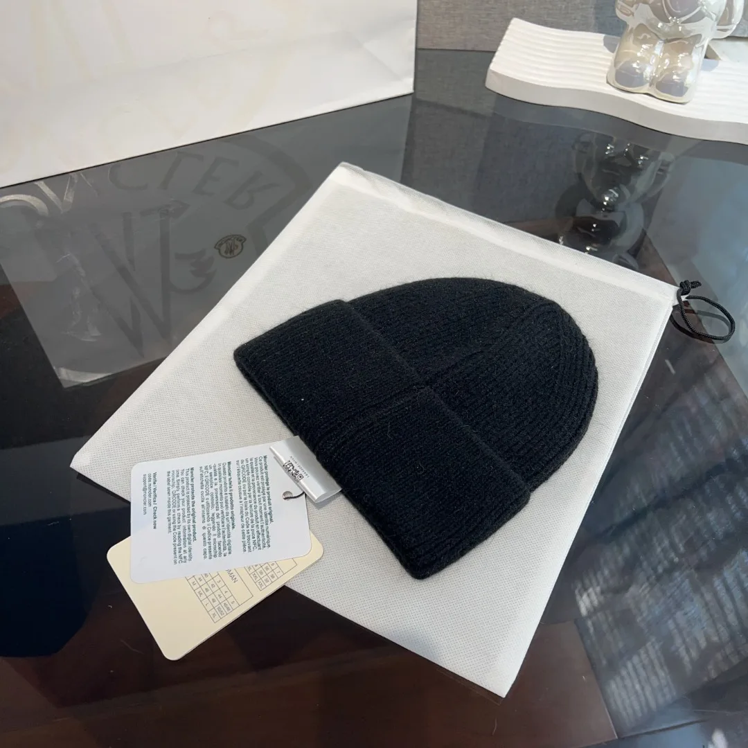 

Fashion Brand Winter Adult Women Girl thick knitting beanies cap Casual knit hat skullies gorros