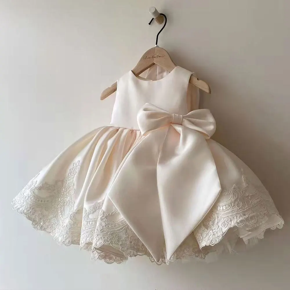 

Girls dress bow knot princess dress girls New Year Christmas temperament satin dress baby baptism birthday party dress
