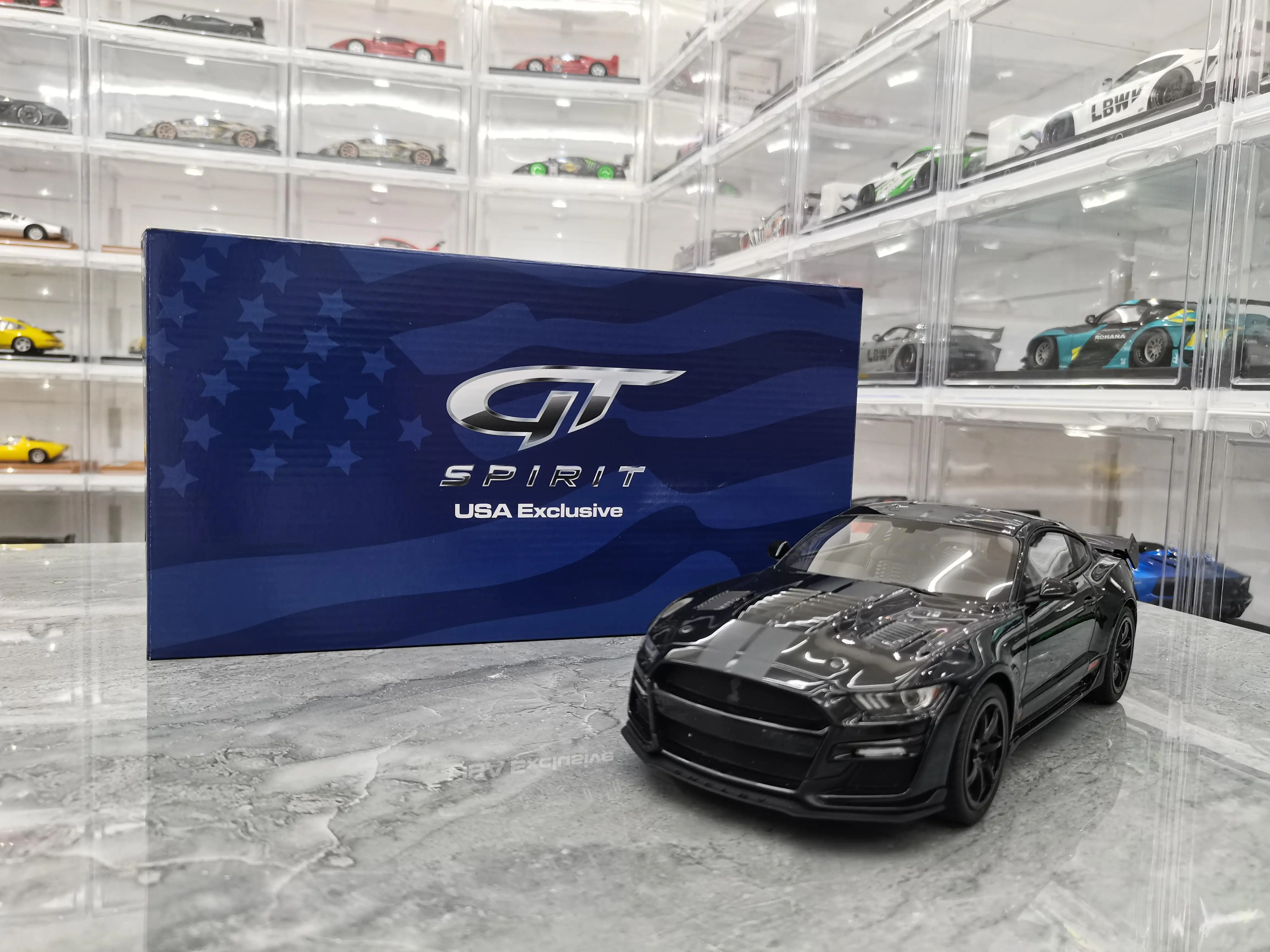 

Коллекция автомобилей из смолы GT Spirit 1/18 2020 Ford Mustang limited