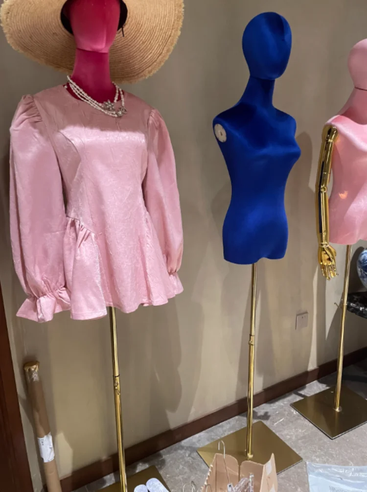 Description Picture 3 of itemDressmaker Mannequins Clothing Store Color Model Velvet Female Model Props Puppet Gold Plating Mannequin Display Stands T