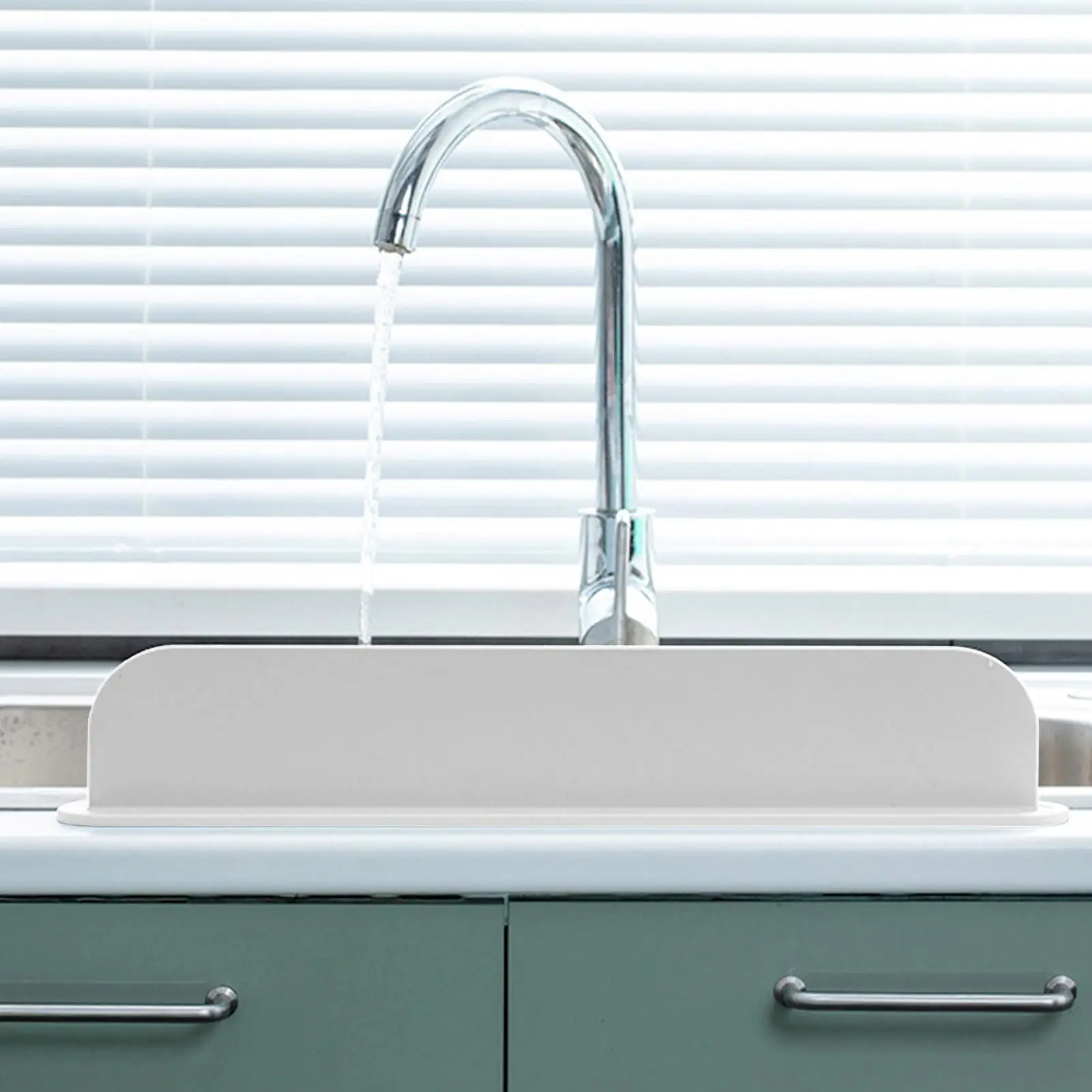 Silicone Sink Baffle Kitchen Splash Guard Water Barrier Washing Dishes Vegetables Adhesive Partition