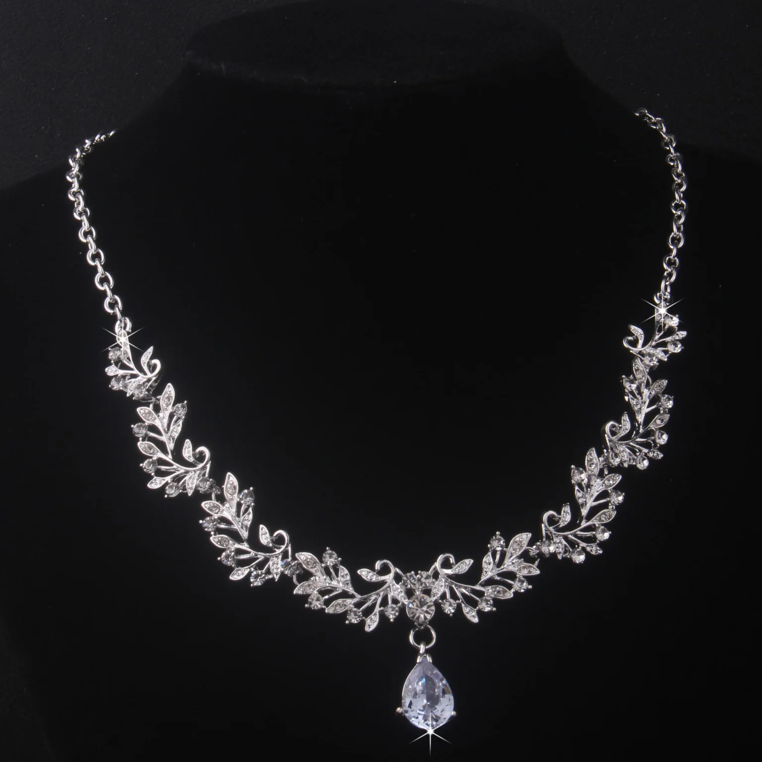 Bridal Accessories Women's Fashion Simple Necklace Earring Set Exquisite Wedding Dress Accessories Wedding Party Fashion Birthda - 2