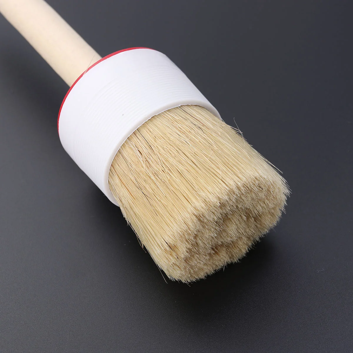 Brosse en poils de sanglier : pour avoir de beaux cheveux