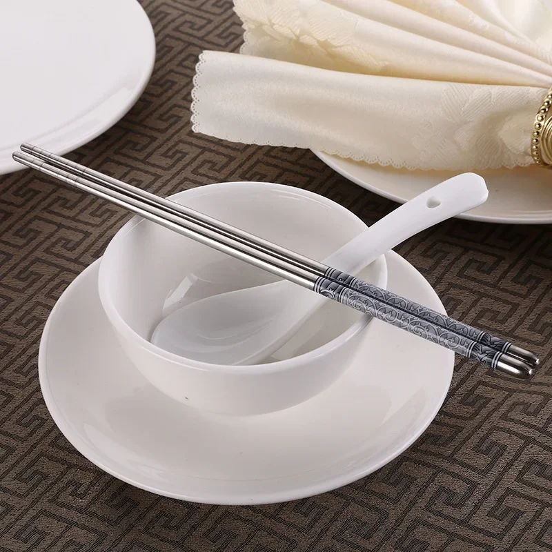 

Stainless Steel Water Polishing Non-magnetic Blue and White Porcelain Printed Tableware in Single and Double Sets