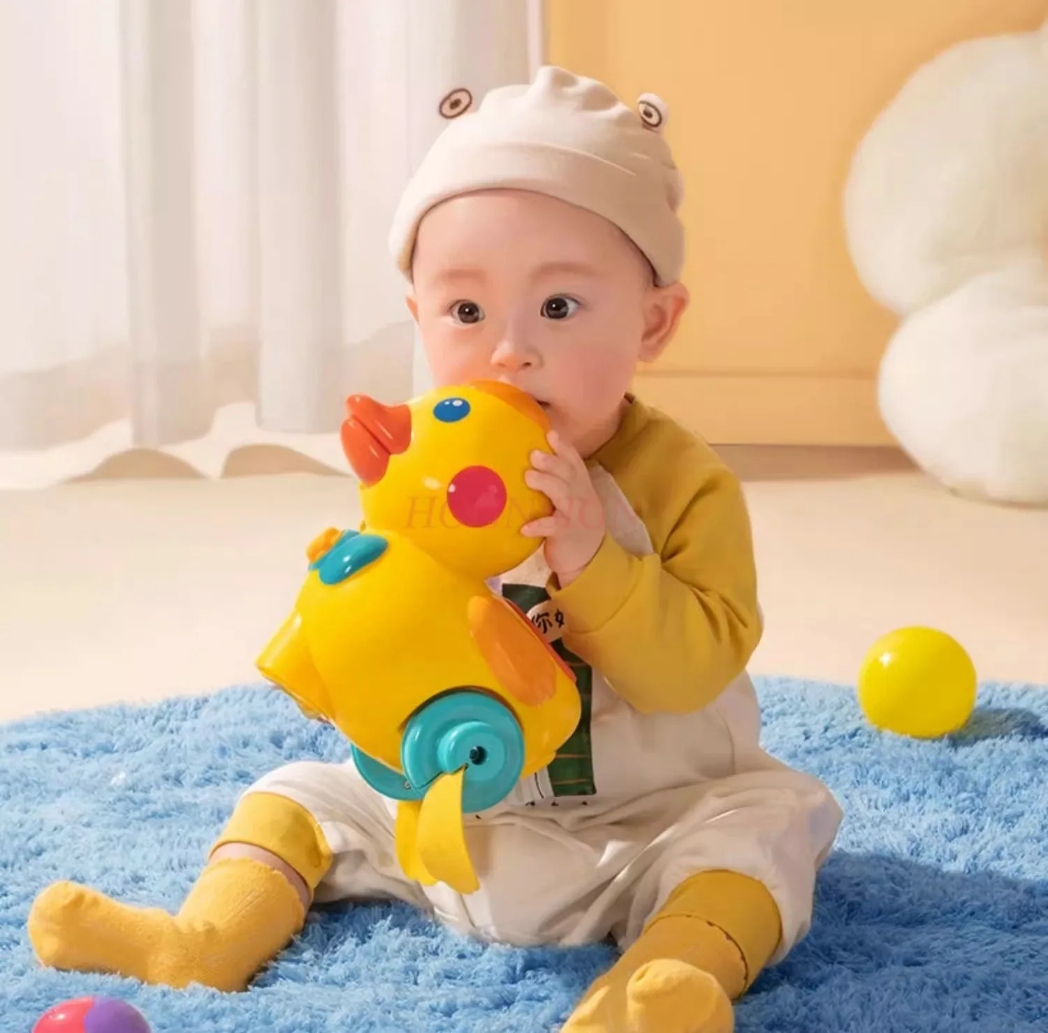 Egg laying duck, little yellow duck, 0-12 months old, 1-year-old guide to look up and learn to crawl baby toys