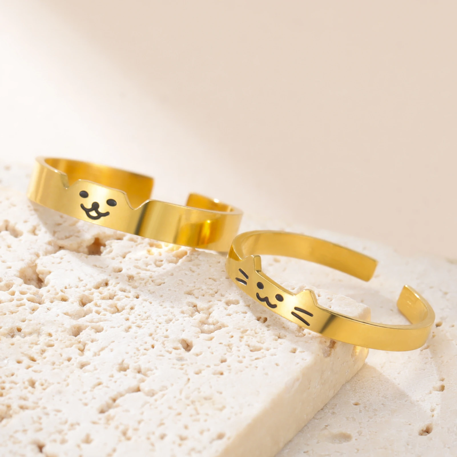 Cat and Dog Ring 