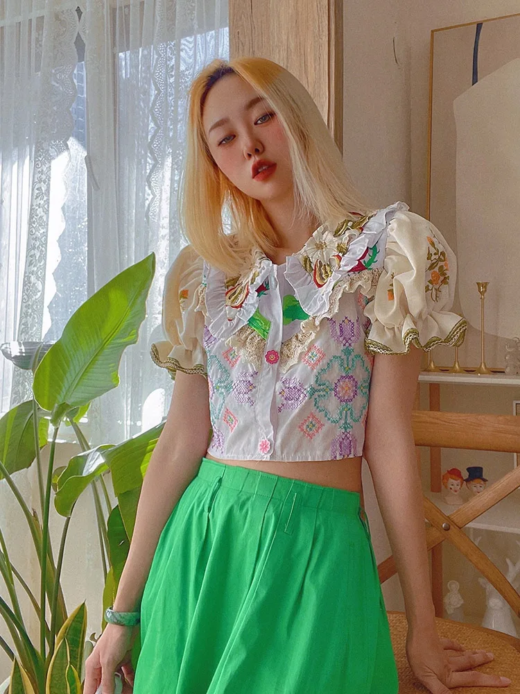 Women's Floral Short-Sleeve Shirts 2024 Summer Embroidery Short Top High Street Slim Fit Versatile Single Row Multi-Buckle Tops