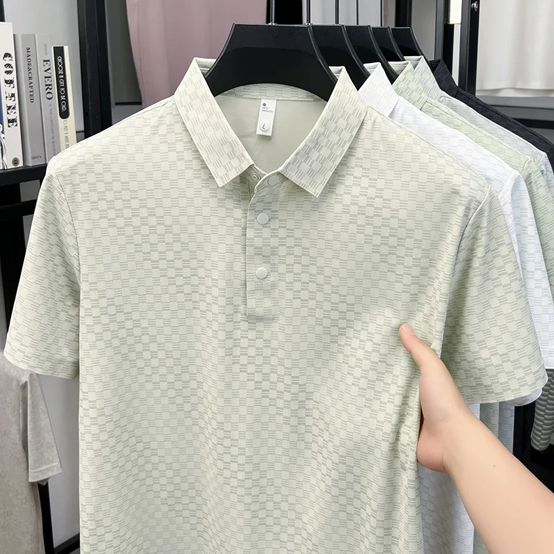 Polo estiva da uomo con colletto, in rete traforata a mini reticolo, elastica e traspirante, ideale per l'ufficio e il pendolarismo quotidiano. - immagine 4