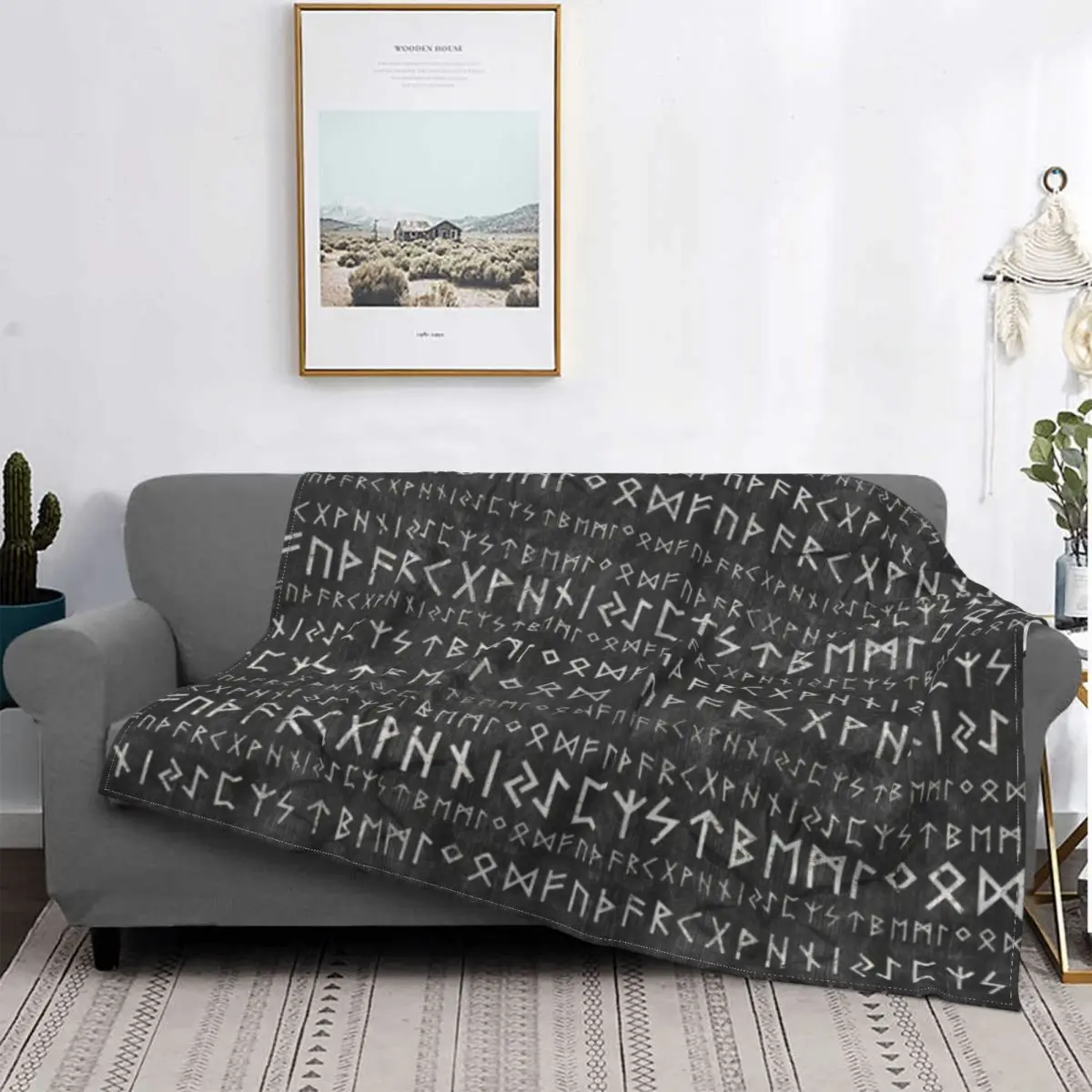 

Elder Futhark Pattern Blankets Flannel Print Viking Runes Portable Lightweight Throw Blankets for Home Couch Plush Thin Quilt