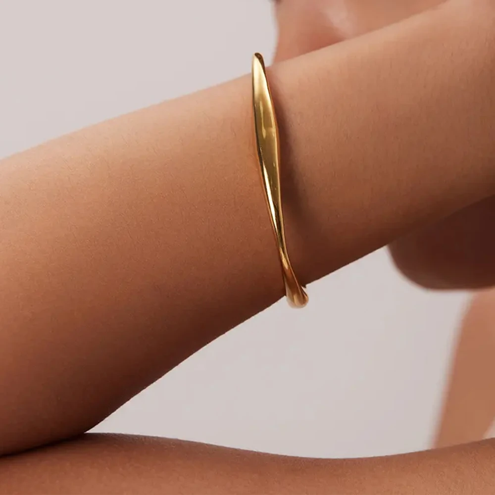 eManco Teardrop Twisted Cuff Bangles Bracelets for Women Adjustable 14K Gold Plated Chunky Open Cuff Bracelet Minimalist Party 3