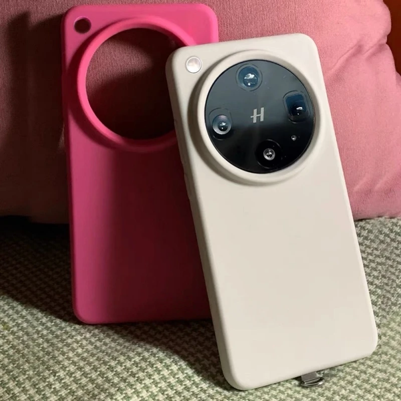 Luxury Liquid Silicone Case with Built-in Flocking for Ultimate Comfort and Protection