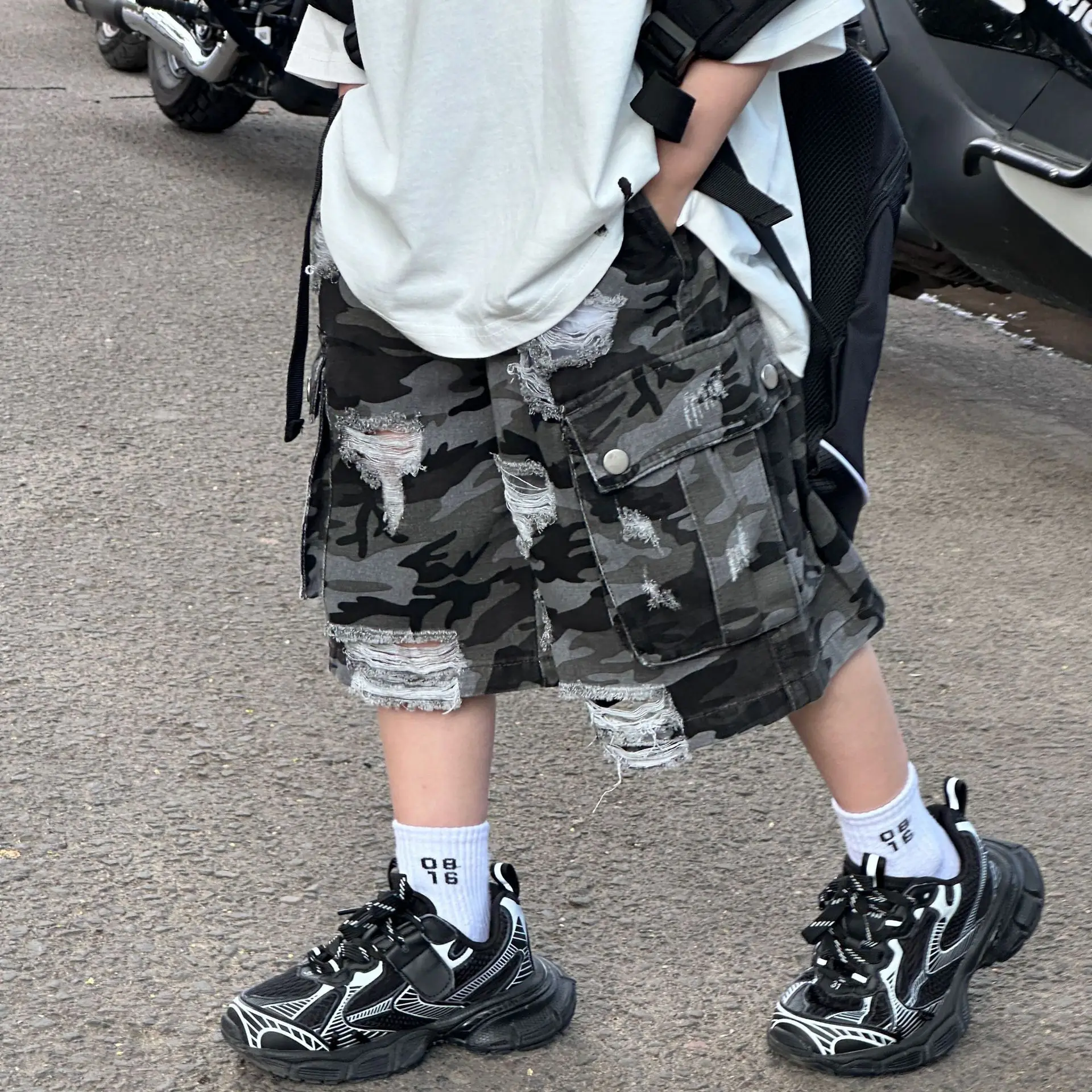 

2024 Summer Baby Boy Short Loose Camouflage Children Boy Ripped Shorts Cotton cool thin Barrel Elastic Waist Little Boy Shorts