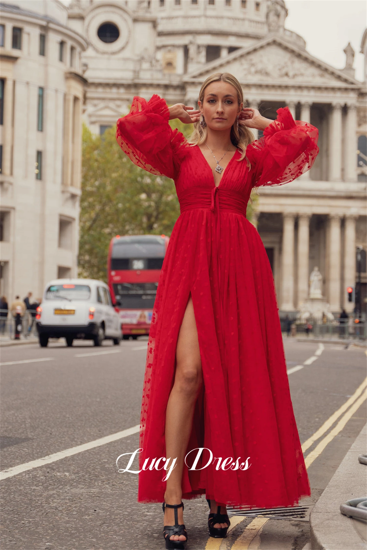 

Lucy V Collar Graduation Gown Party Dress Line A Red Mesh Elegant Evening Dresses 2024 Luxury Robe De Soiree Femmes Wedding