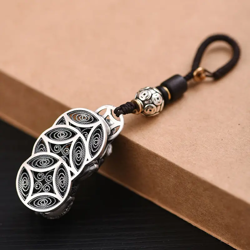 Pixiu Keychain Personality Trendy Retro Ethnic Style High-end Exquisite Car Accessories Men's Gifts Financial Luck Ensure Safety