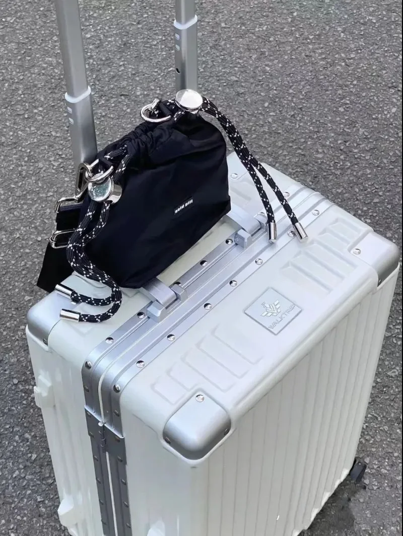Sac Bandouillere  Ÿ , 2023 Ʈ ̴ , ũνٵ , ̳ 