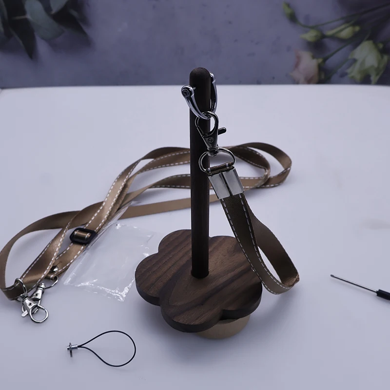 Wrist Yarn Holder Crocheting Yarn Storage Knitting Tool Wooden Wrist Strap Knitting Organizer 1X