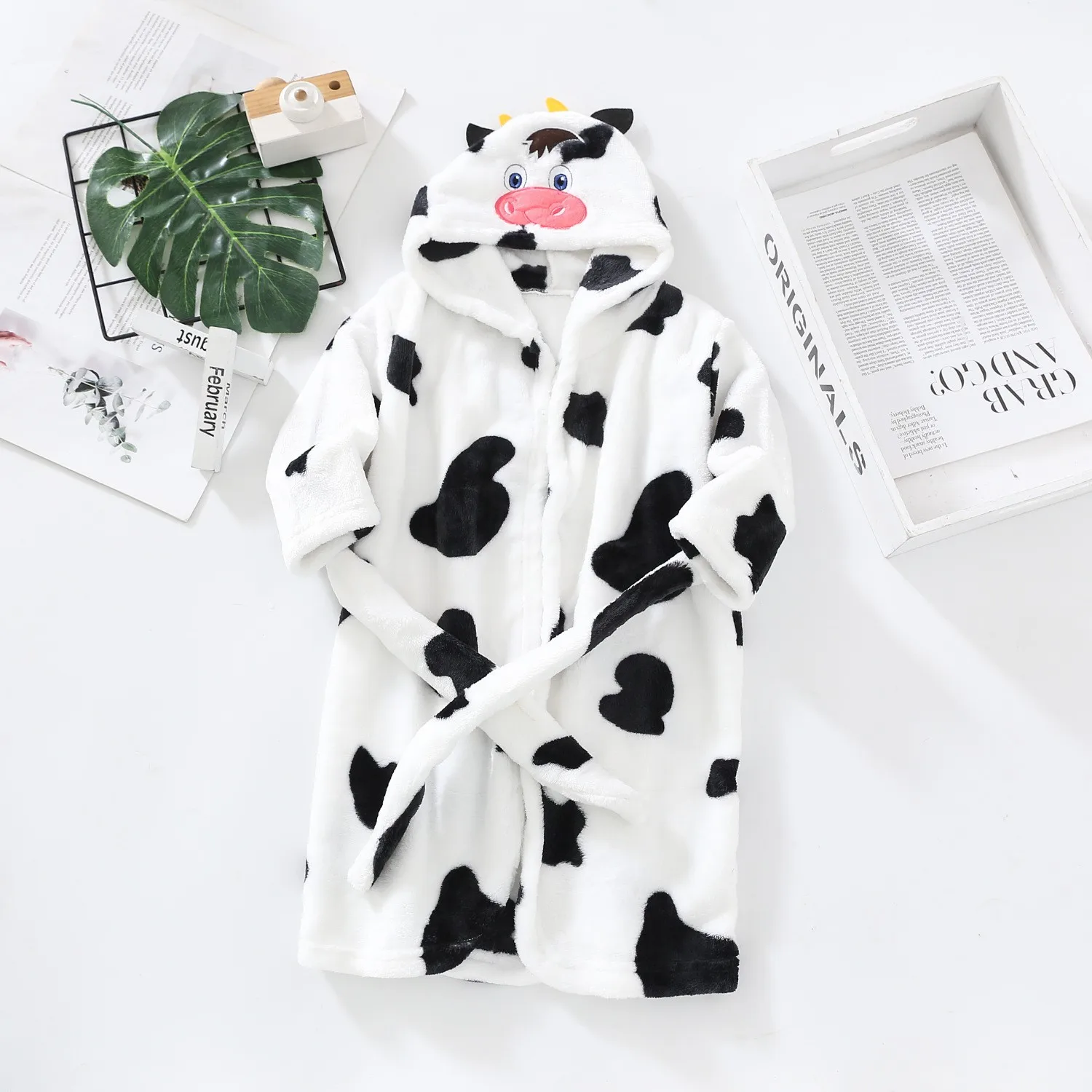 Cartoon Bathrobe For Children Flannel Long Sleeve Hooded Kids Clothes Boys Robe Spring Autumn Winter Baby Bathrobe 2-12 Years