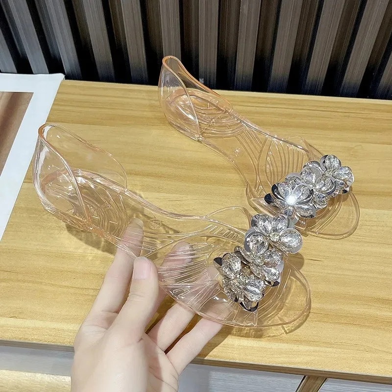 New Elegant Women Flat Sandals Fashion Bling Jelly Shoes Soft PVC Open Toe Transparent Slip-on Female Home Street Sandalias