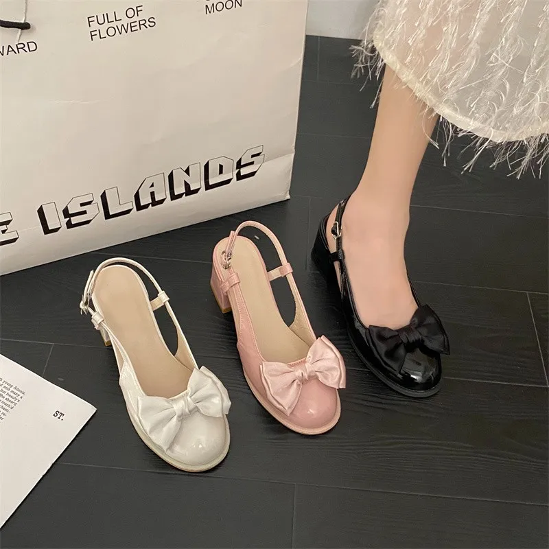 

Босоножки женские на квадратном каблуке, модные туфли-лодочки с ремешком на пятке, Милая атласная искусственная кожа, высокий каблук, лето